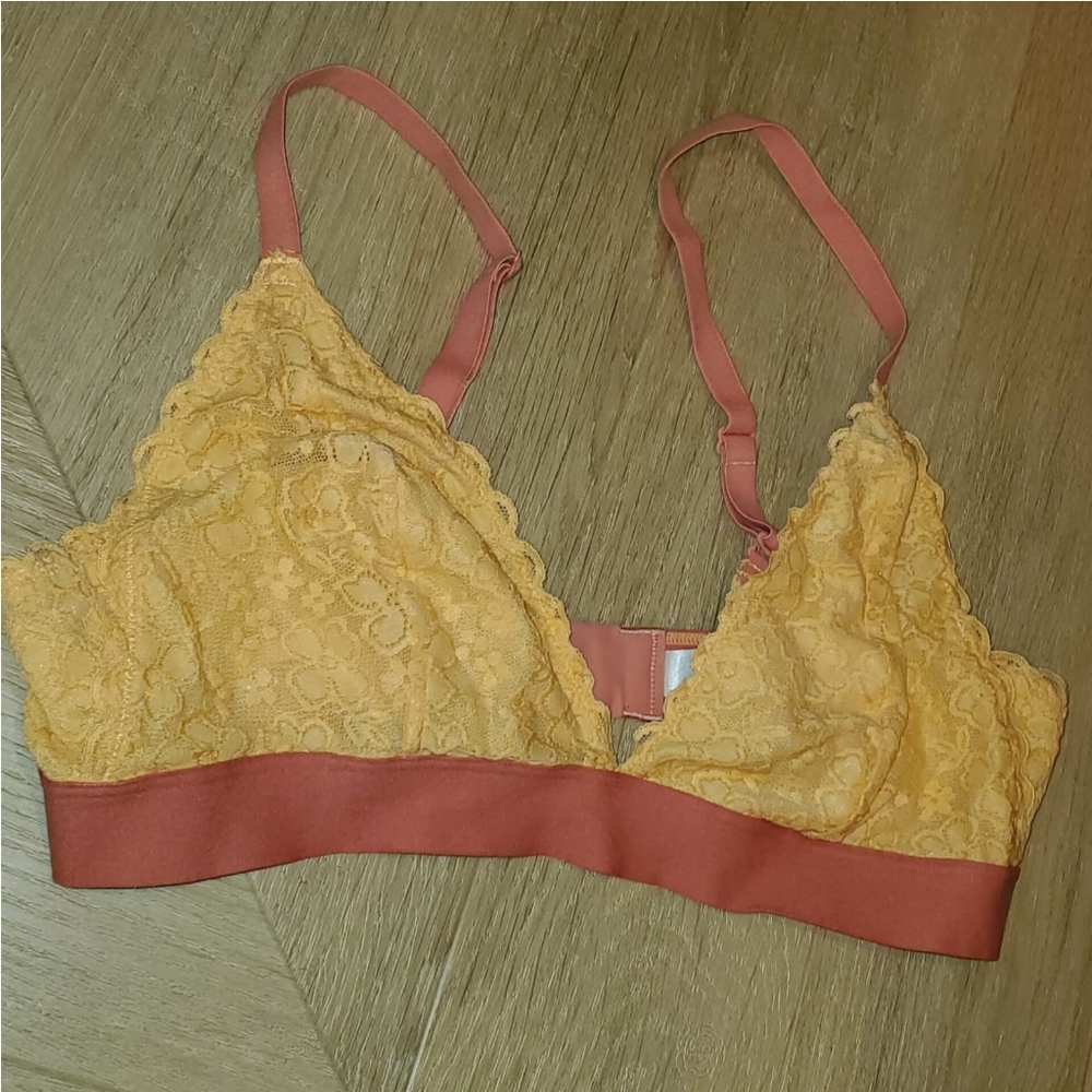 ONLY Brand New Lace Bralette
